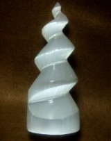 画像: ★人気急上昇★聖母マリアのガラス★スパイラルタワ-オブジェ★キャッツアイセレナイト