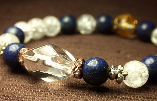 画像: ★スピリチュアルカウンセラーの江原さんもおすすめ！ラピスラズリ！クラック水晶！観音菩薩・六字真言入り！